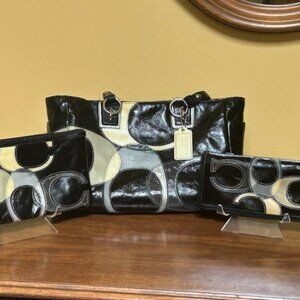 RARE - Coach Gallery Tote/ Wallet/ XL Wristlet BUNDLED - Limited Edition